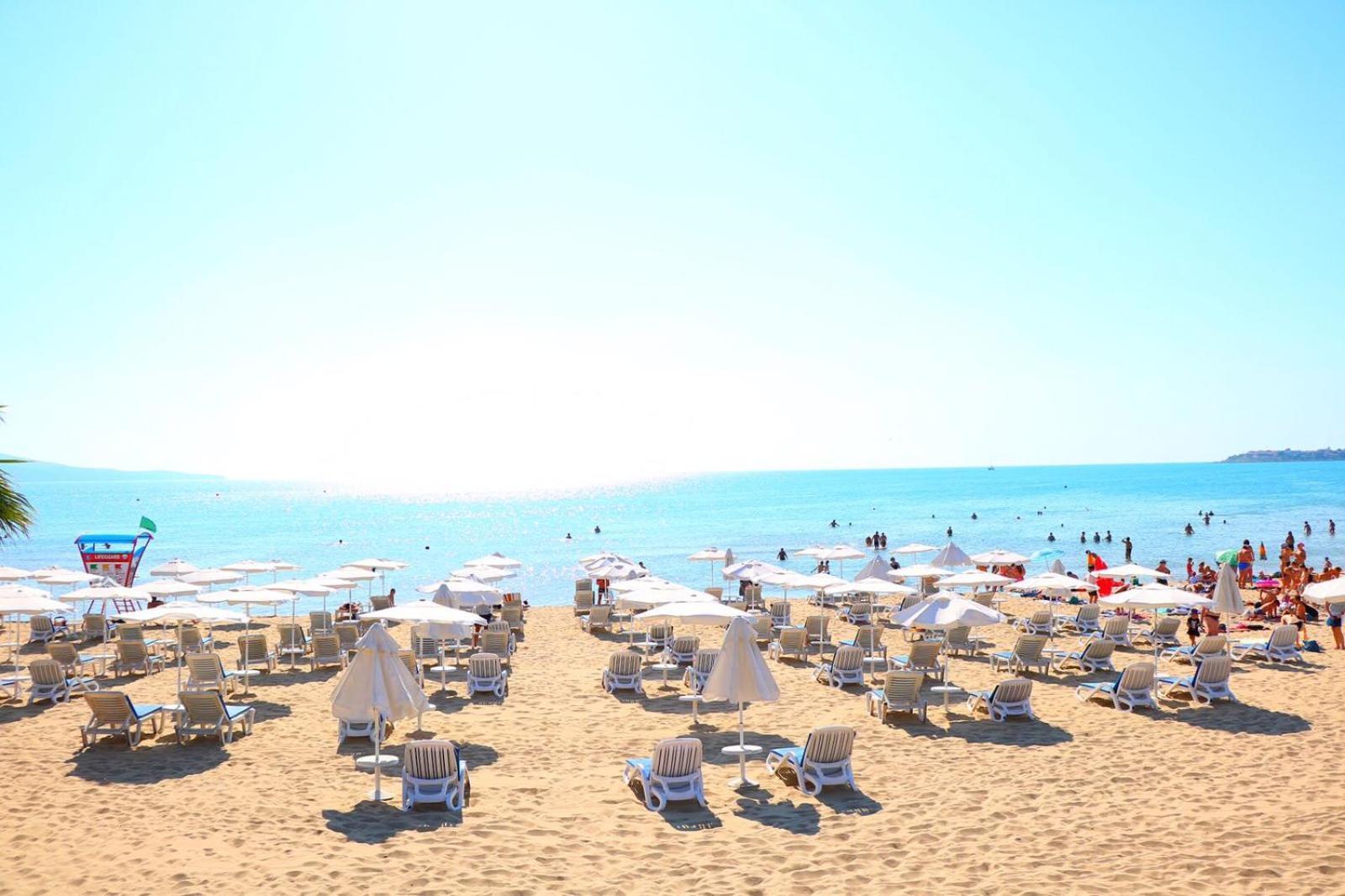 Persani Hotel Pantai Sunny Bagian luar foto