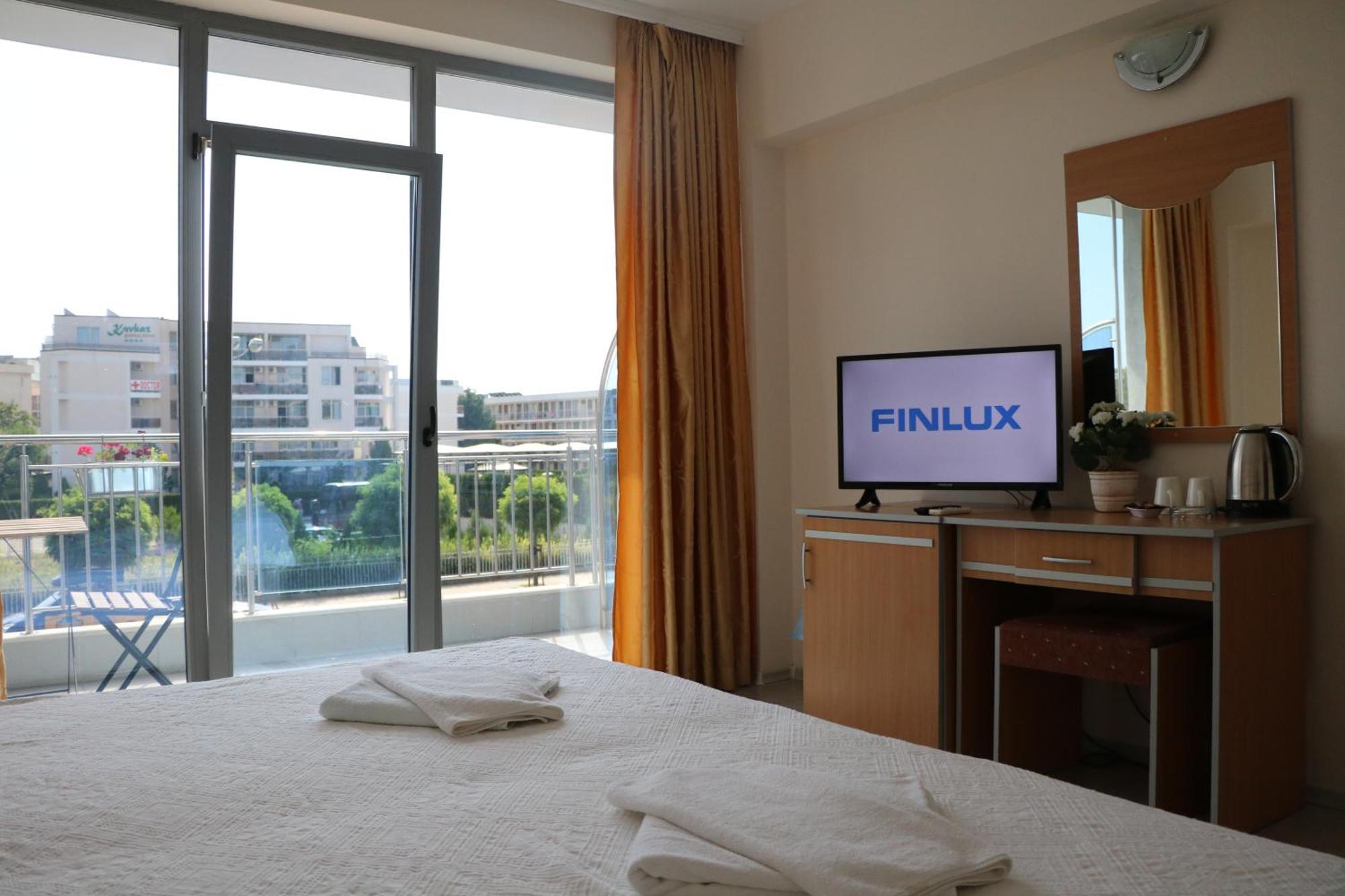 Persani Hotel Pantai Sunny Bagian luar foto