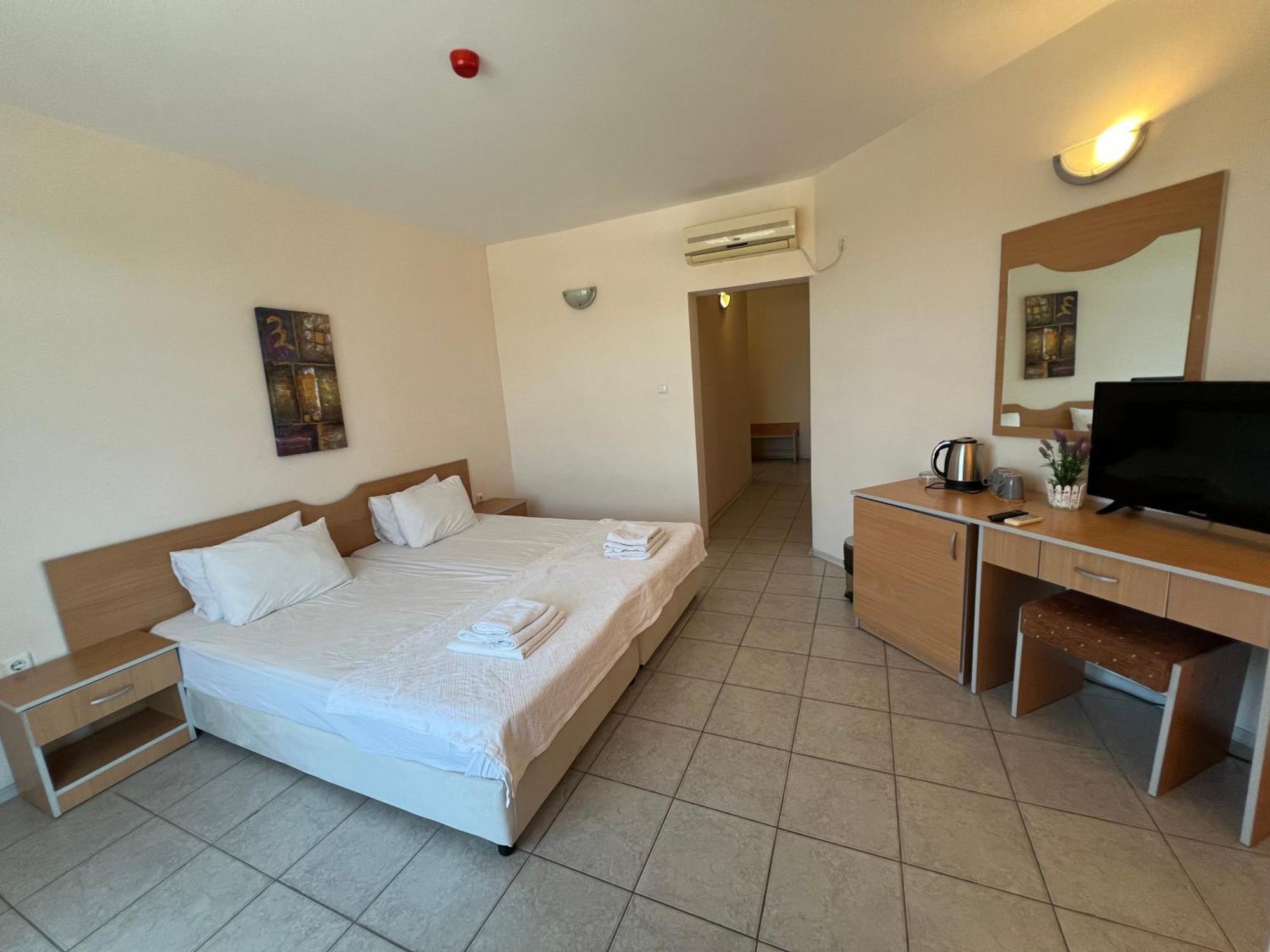 Persani Hotel Pantai Sunny Bagian luar foto