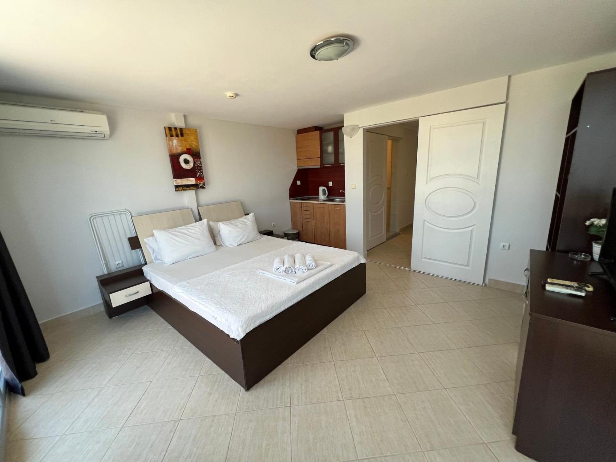 Persani Hotel Pantai Sunny Bagian luar foto