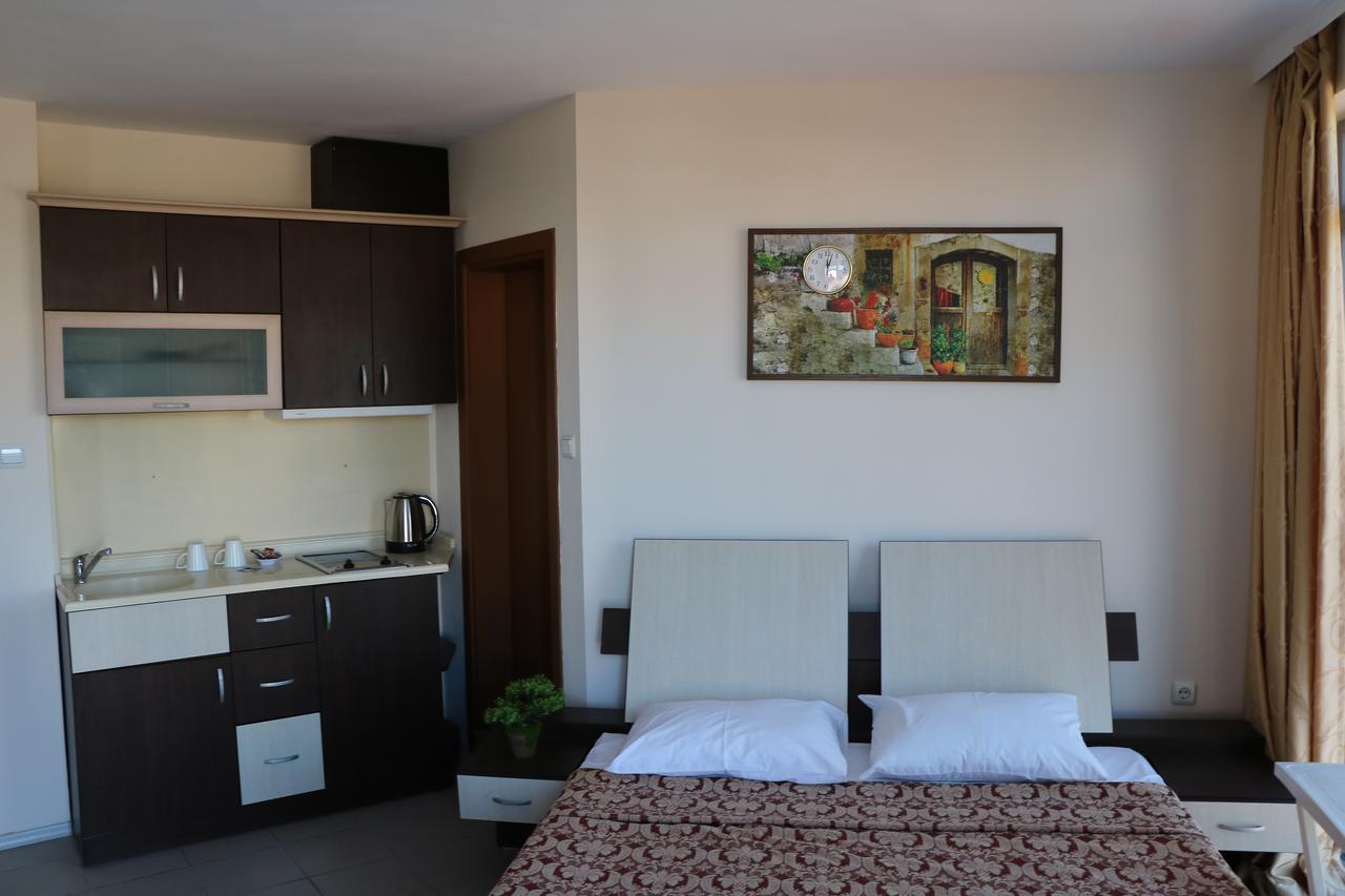Persani Hotel Pantai Sunny Bagian luar foto